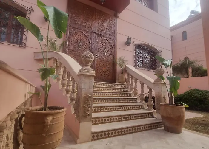 Zine Villa Guest House